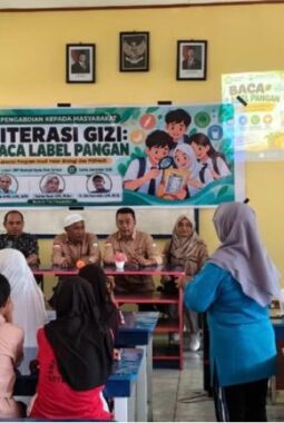 Gelar Sosialisasi dan Edukasi Literasi Gizi “Baca Label Pangan,” Tim PKM FKIP Unkhair Ternate Sasar Siswa SMP Nasional Kota Ternate