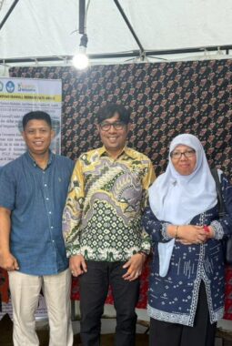 Perkenalkan Batik KhairunQu di Pameran JKPI 2026, Tim PKM Unkhair Ternate Angkat Kekayaan Motif Lokal Maluku Utara