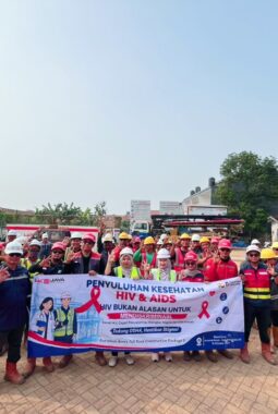 Dari Kampus ke Dunia Industri, Dosen FIKK UNM Edukasi Pekerja Proyek Tol Patimban tentang HIV/AIDS