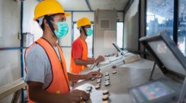 Aktivitas produksi bata ringan di pabrik Kalla Beton yang berlokasi di Jl KIMA XVII.